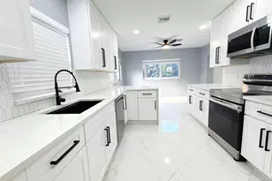 8971 SW 9th St, Boca Raton, FL 33433 - Photo 7