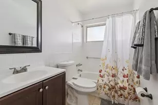 6708 NW 57th Dr, Tamarac, FL 33321 - Photo 5