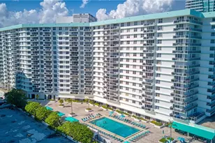 3725 S Ocean Dr, Hollywood, FL 33019 - Photo 31