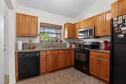 7917 NW 62nd Court, Tamarac, FL 33321 - Photo 15