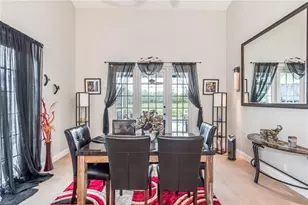 1170 Laguna Springs Dr, Weston, FL 33326 - Photo 11