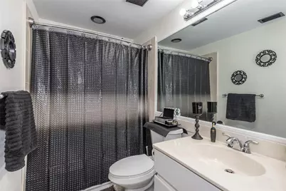 1170 Laguna Springs Drive, Weston, FL 33326 - Photo 19