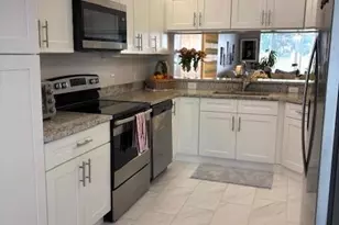 10111 NW 24th Pl, Sunrise, FL 33322 - Photo 3