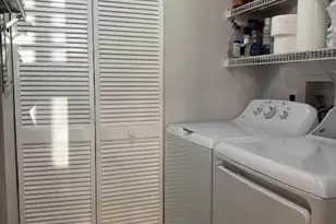 10111 NW 24th Pl, Sunrise, FL 33322 - Photo 17