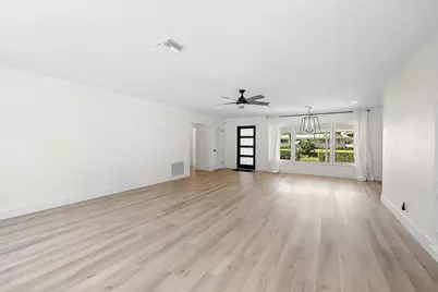 1370 E Terra Mar Drive, Pompano Beach, FL 33062 - Photo 11