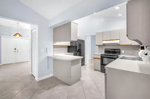 8411 SW 57th St, Davie, FL 33328 - Photo 13