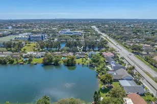 8411 SW 57th St, Davie, FL 33328 - Photo 33