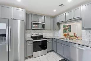 10900 W Sample Rd, Coral Springs, FL 33065 - Photo 11