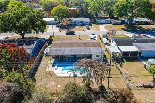 2424 1st Pl SW, Vero Beach, FL 32962 - Photo 5