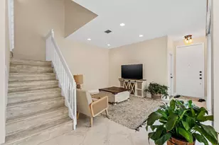 1135 Buttonwood Ln, Hollywood, FL 33019 - Photo 5