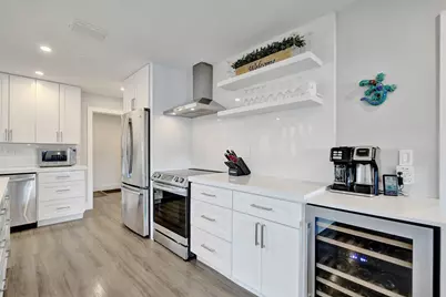 310 SE 13th Court, Pompano Beach, FL 33060 - Photo 11