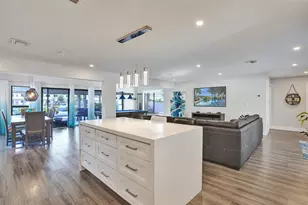 310 SE 13th Ct, Pompano Beach, FL 33060 - Photo 9