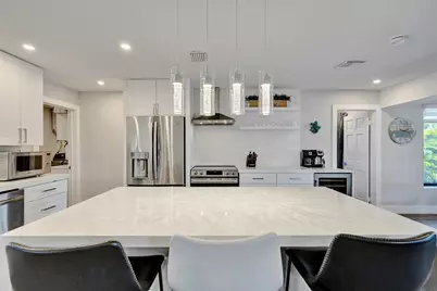 310 SE 13th Court, Pompano Beach, FL 33060 - Photo 7