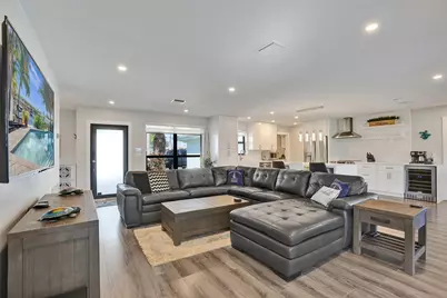 310 SE 13th Court, Pompano Beach, FL 33060 - Photo 3