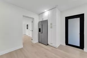 1398 NE 37th St, Fort Lauderdale, FL 33334 - Photo 9