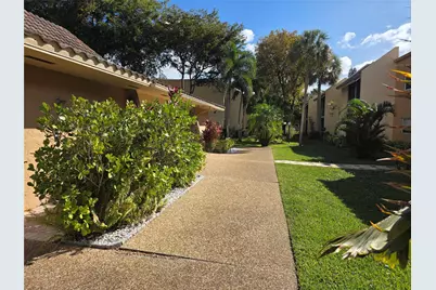 959 SE 2nd Avenue #239, Deerfield Beach, FL 33441 - Photo 13