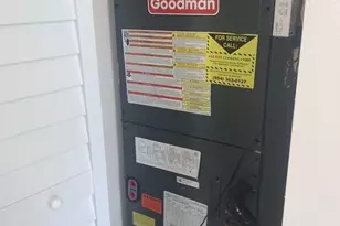 5080 W 12th Ln, Hialeah, FL 33012 - Photo 11