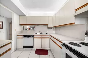 10118 Mangrove Dr, Boynton Beach, FL 33437 - Photo 5