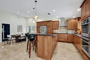 10220 NW 25th St, Hollywood, FL 33026 - Photo 9