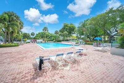 605 Oaks Drive #907, Pompano Beach, FL 33069 - Photo 27