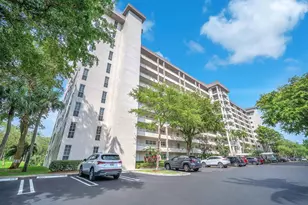 605 Oaks Dr, Pompano Beach, FL 33069 - Photo 31