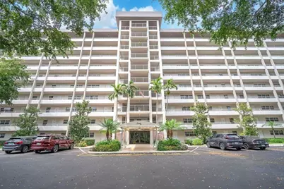 605 Oaks Drive #907, Pompano Beach, FL 33069 - Photo 1