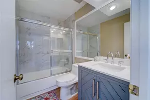 7004 Golf Pointe Cir, Tamarac, FL 33321 - Photo 19