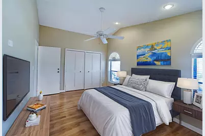 7004 Golf Pointe Circle, Tamarac, FL 33321 - Photo 17