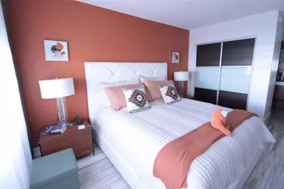 440 Paradise Isle Boulevard #105, Hallandale Beach, FL 33009 - Photo 9