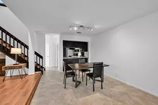 4011 Coral Springs Dr, Coral Springs, FL 33065 - Photo 5