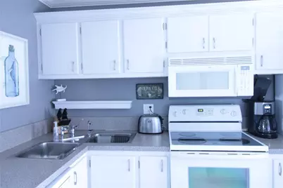 470 Paradise Isle Boulevard #301, Hallandale Beach, FL 33009 - Photo 5