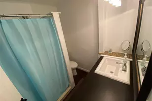 2056 NE 9th Ave, Wilton Manors, FL 33305 - Photo 5