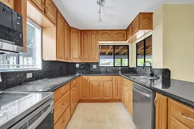 5425 Cleveland Road, Delray Beach, FL 33484 - Photo 9