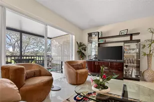 9001 Jacaranda Ln, Plantation, FL 33324 - Photo 5