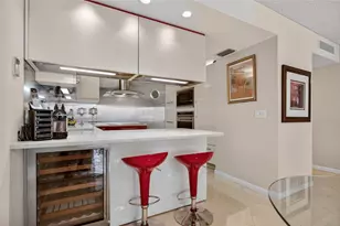 9001 Jacaranda Ln, Plantation, FL 33324 - Photo 19