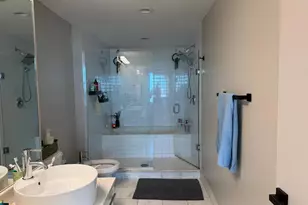 888 Biscayne Blvd, Miami, FL 33132 - Photo 9