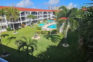 580 Egret Dr, Hallandale Beach, FL 33009 - Photo 1