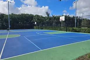 580 Egret Dr, Hallandale Beach, FL 33009 - Photo 31