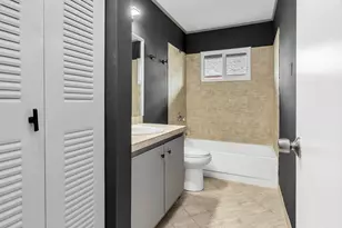 2822 NW 111th Ave, Sunrise, FL 33322 - Photo 27