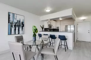 2555 NE 11th St, Fort Lauderdale, FL 33304 - Photo 11