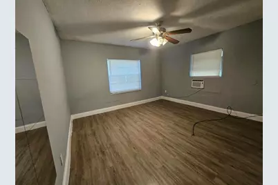 1600 NW 93rd Street #-, Miami, FL 33147 - Photo 7