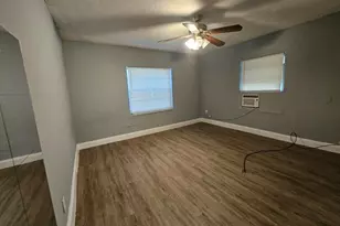 1600 NW 93rd St, Miami, FL 33147 - Photo 7