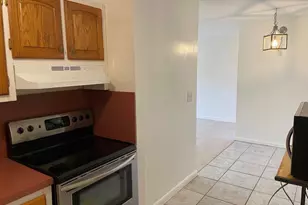 140 NE 19th Ct, Wilton Manors, FL 33305 - Photo 9