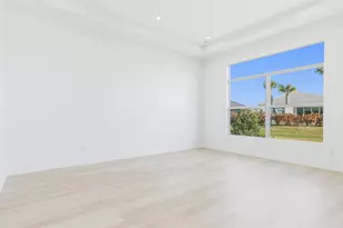 8285 SW Valsovano Wy, Port Saint Lucie, FL 34987 - Photo 15