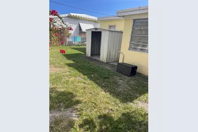 1635 Moffett Street, Hollywood, FL 33020 - Photo 13