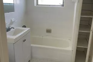 1635 Moffett St, Hollywood, FL 33020 - Photo 9