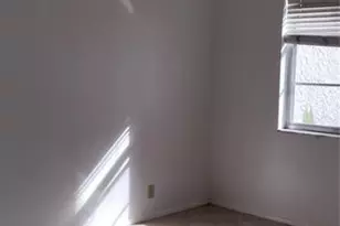 9340 Lagoon Pl, Davie, FL 33324 - Photo 13