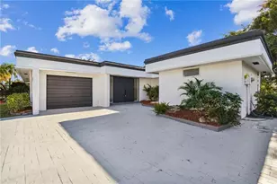 5704 S Travelers Palm, Tamarac, FL 33319 - Photo 1