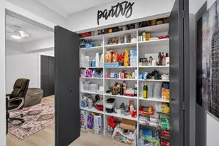 5330 SW 19th St, Plantation, FL 33317 - Photo 11