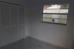 452 W Royal Palm Rd, Boca Raton, FL 33432 - Photo 17